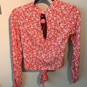 Abercrombie floral, backless, long sleeve tie top